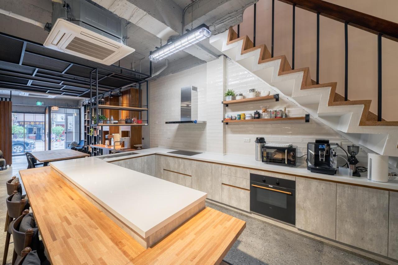 De Provintia Straat B&B 타이난 외부 사진