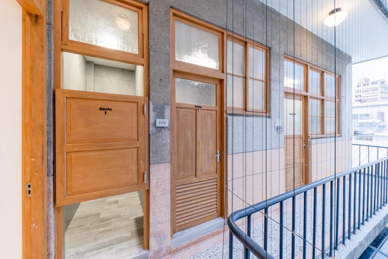 De Provintia Straat B&B 타이난 외부 사진