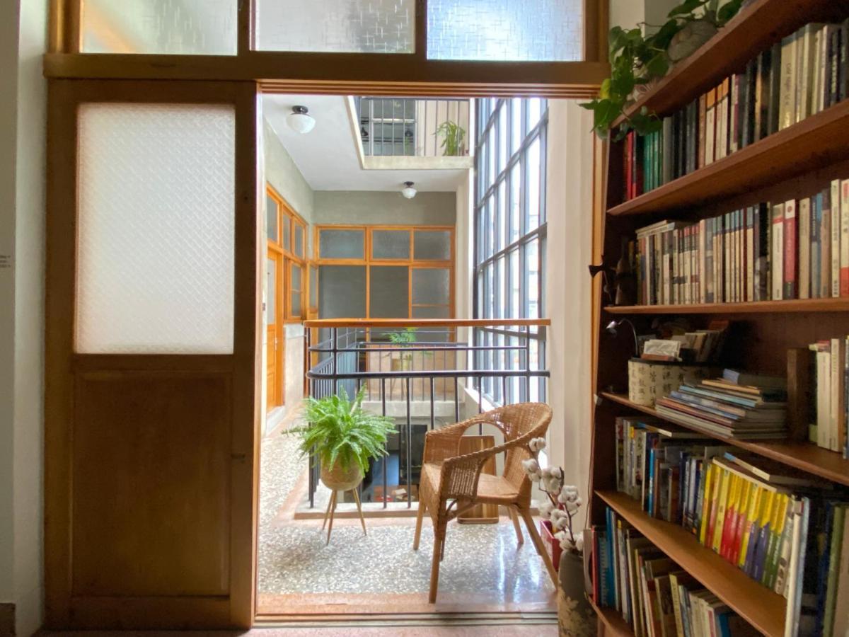De Provintia Straat B&B 타이난 외부 사진