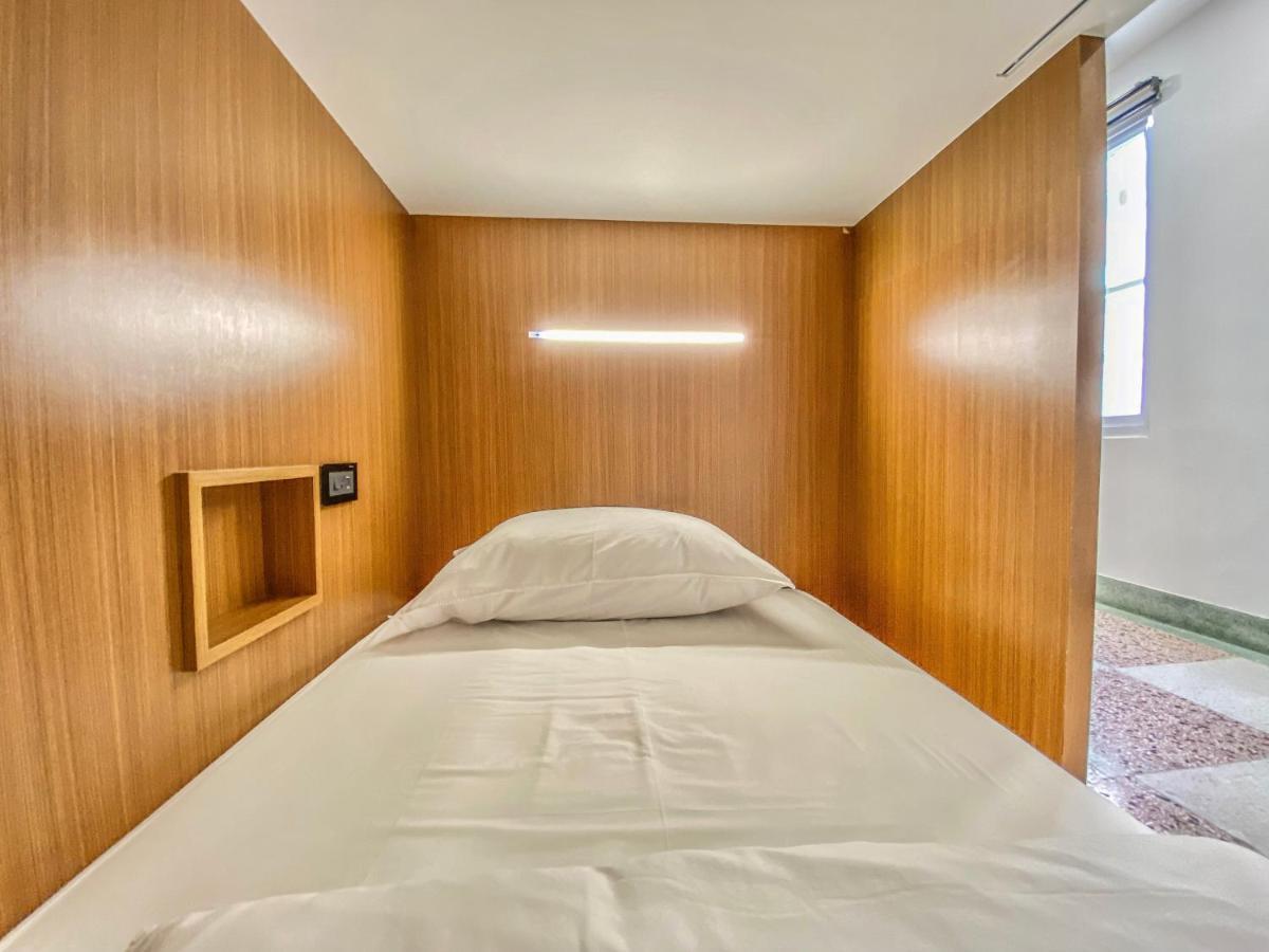 De Provintia Straat B&B 타이난 외부 사진